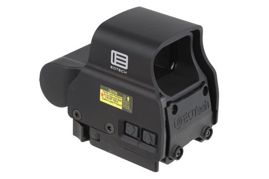 The EOTech holographic red dot sight EXPS2-0 comes with an integrated picatinny rail quick detach mount